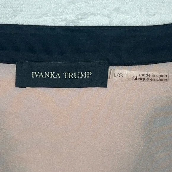***LIKE NEW**** Ivanka Trump Pink and Black Sleeveless Blouse - Picture 5 of 6